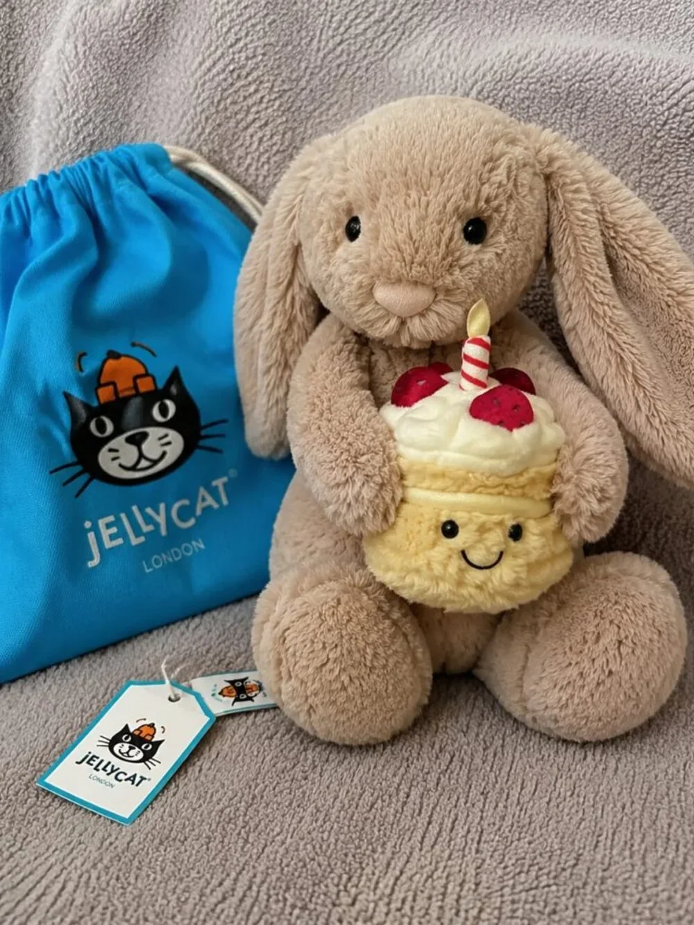 Jellycat Bashful Beige Bunny Birthday Cake Plush 31CM Soft Stuffed Toy Gift NWT